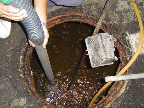 黄龙隔油池清理