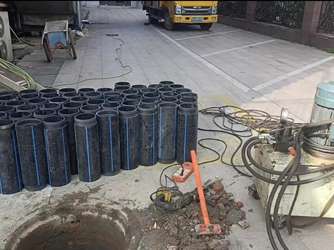 黄龙PE置换管厂家 DN315置换管 非开挖管短管置换